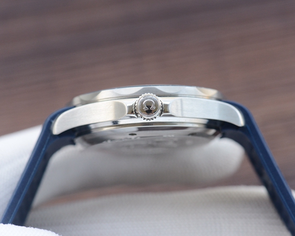 オメガ時計細部ディテール